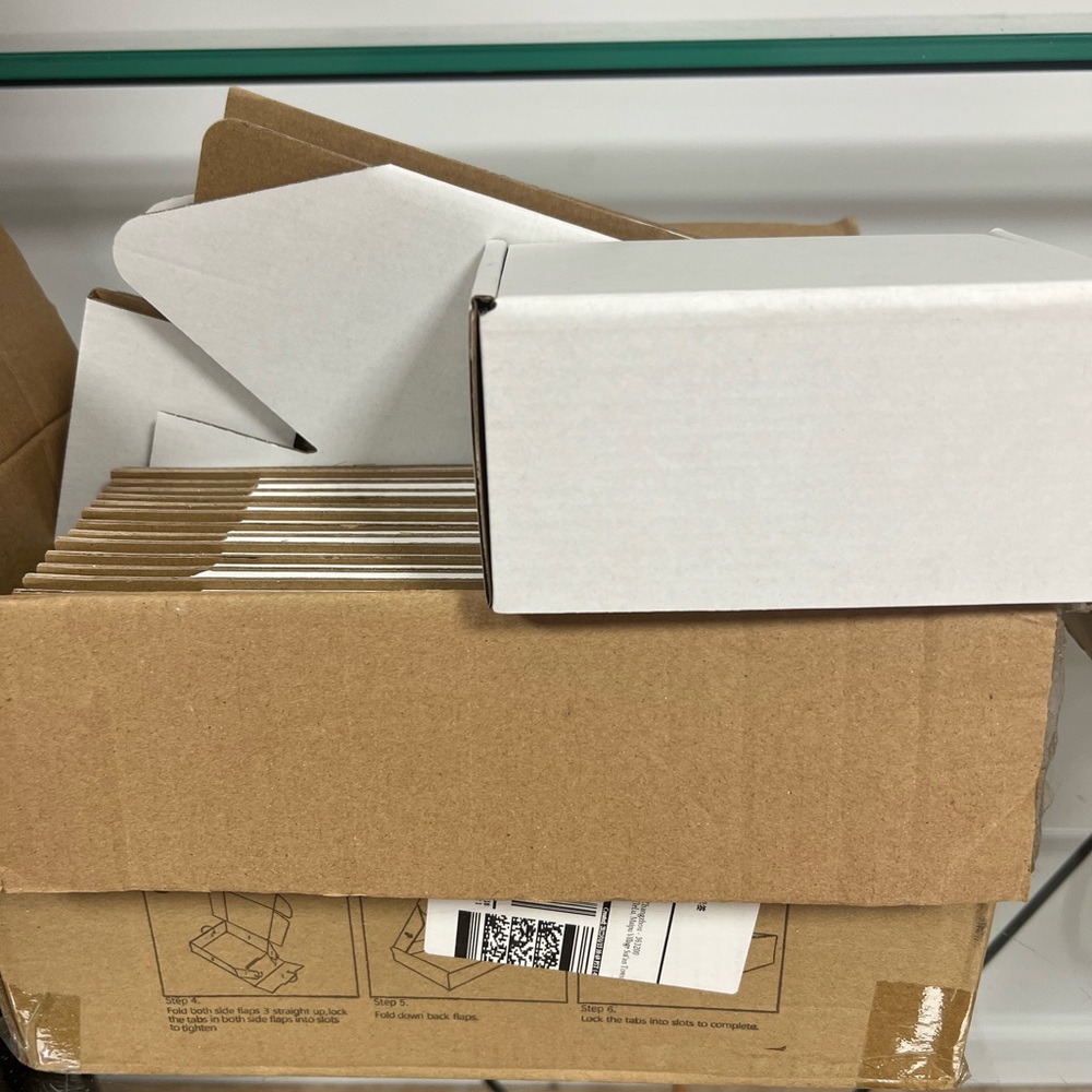 White  Cardboard Boxes 19 count 4x6